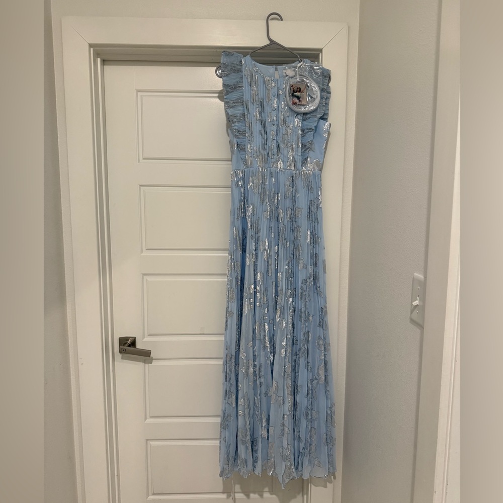 Elegant Blue/Silver Metallic Gown